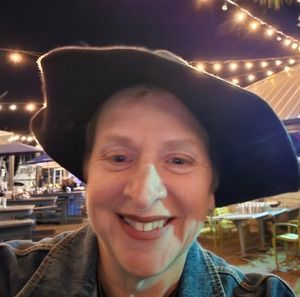 Meet your Posher, Gina